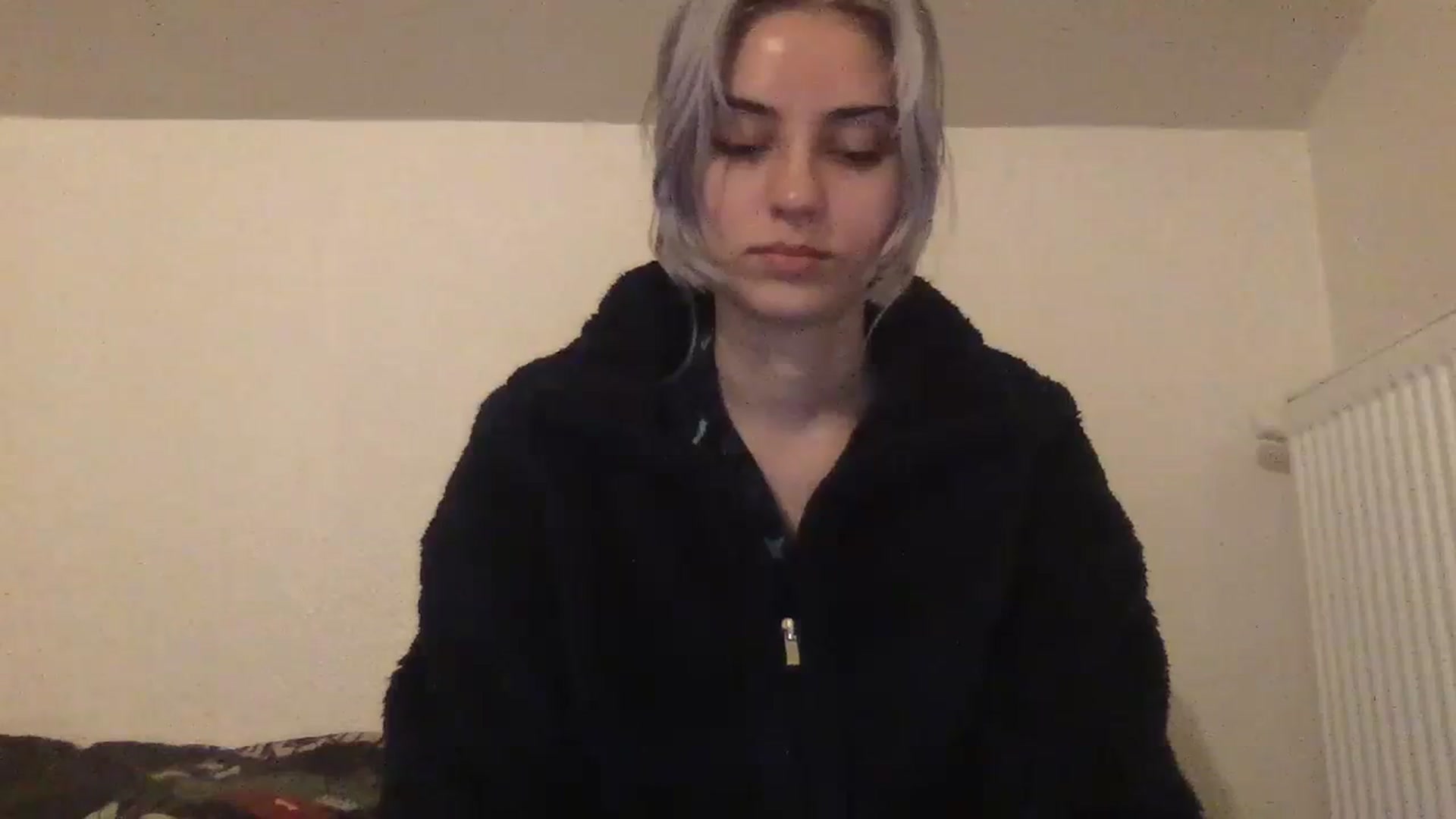Gallery image thumbnail from LLuckyGirl's myfreecams stream on, 04/13/2024, 24:39 image 17 of 20