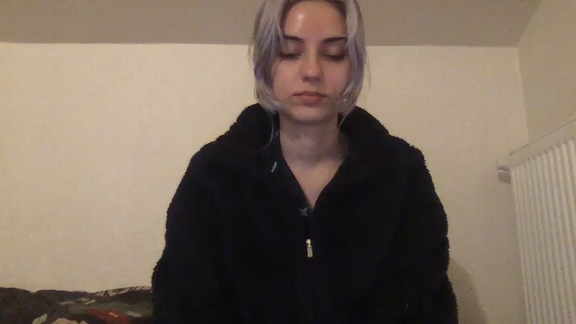 Gallery image thumbnail from LLuckyGirl's myfreecams stream on, 04/13/2024, 24:39 image 18 of 20