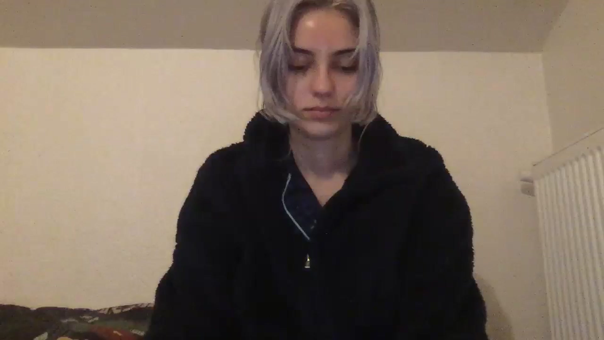 Gallery image thumbnail from LLuckyGirl's myfreecams stream on, 04/13/2024, 24:39 image 7 of 20