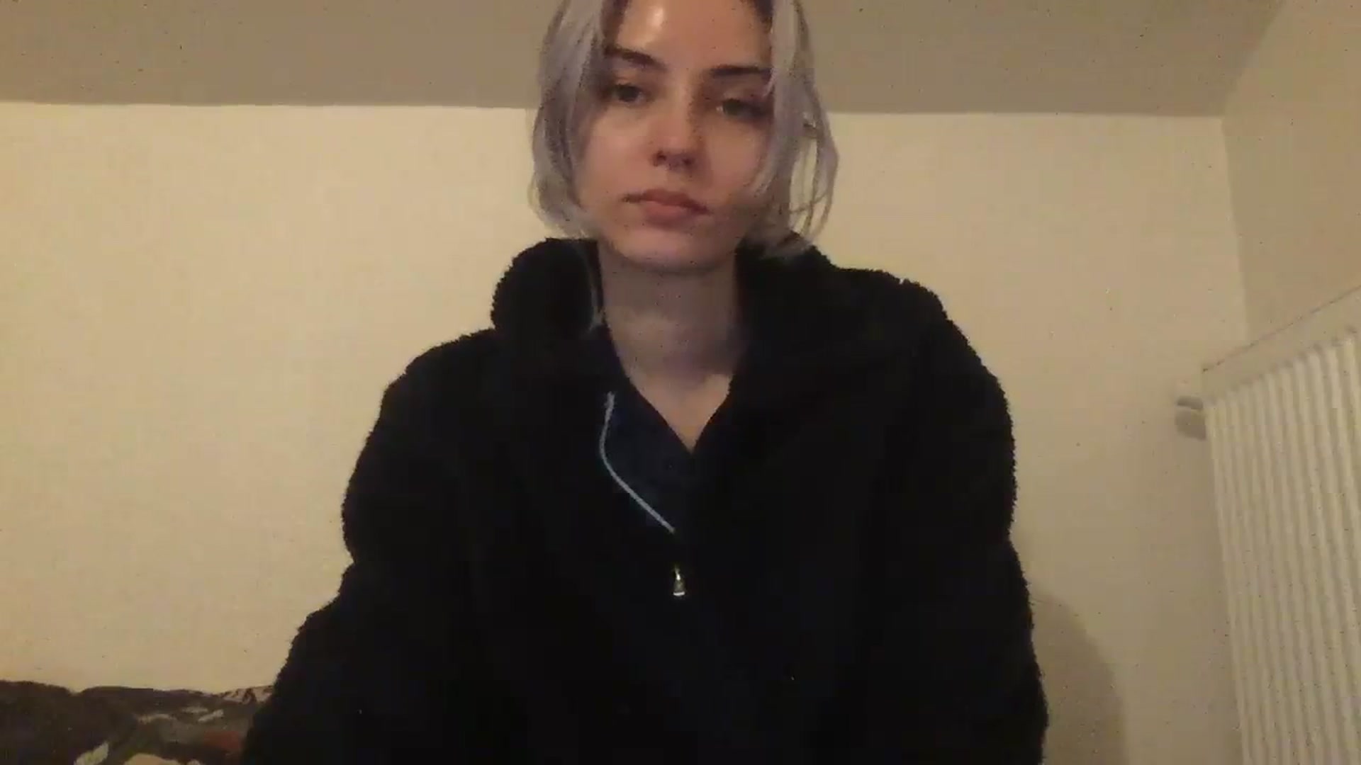 Gallery image thumbnail from LLuckyGirl's myfreecams stream on, 04/13/2024, 24:39 image 4 of 20