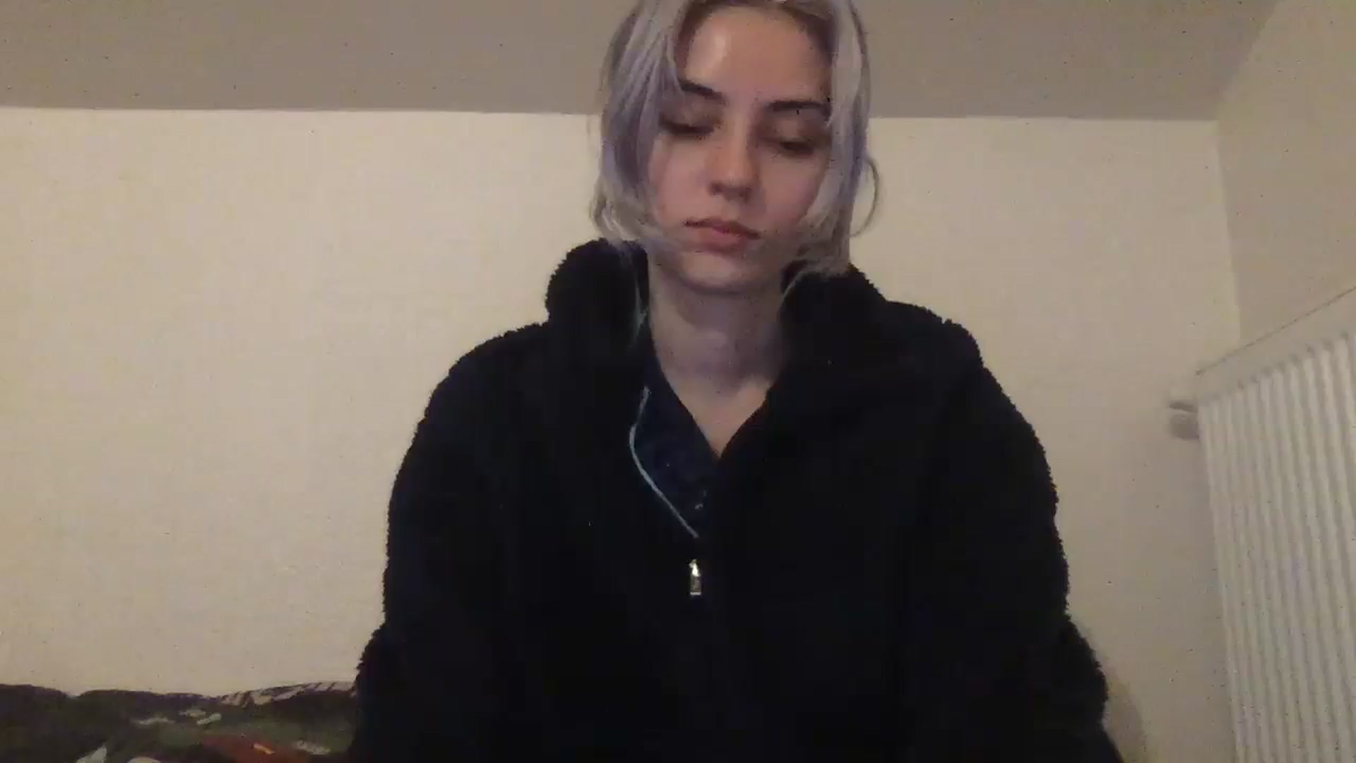 Gallery image thumbnail from LLuckyGirl's myfreecams stream on, 04/13/2024, 24:39 image 1 of 20