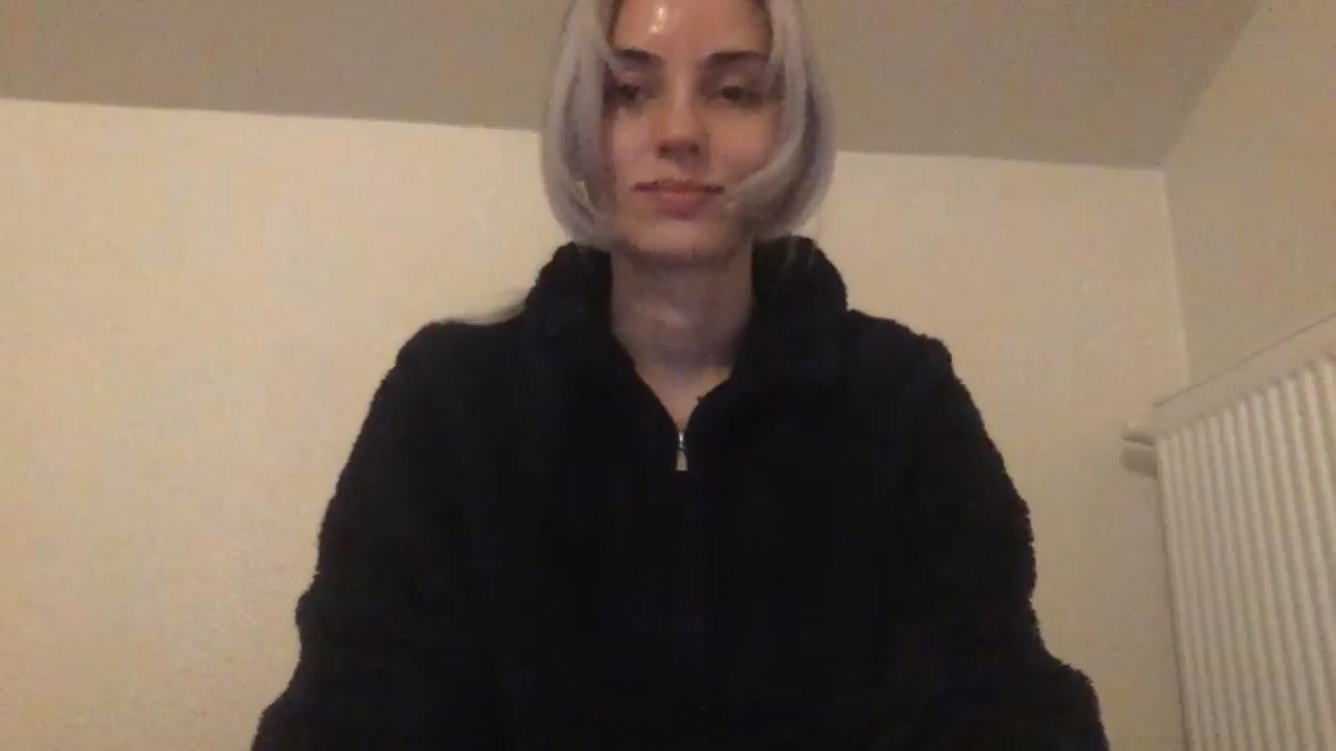 Gallery image thumbnail from LLuckyGirl's myfreecams stream on, 04/24/2024, 23:18 image 19 of 20