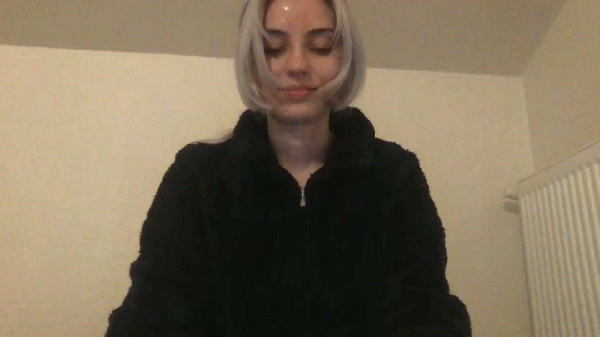 Gallery image thumbnail from LLuckyGirl's myfreecams stream on, 04/24/2024, 23:18 image 6 of 20