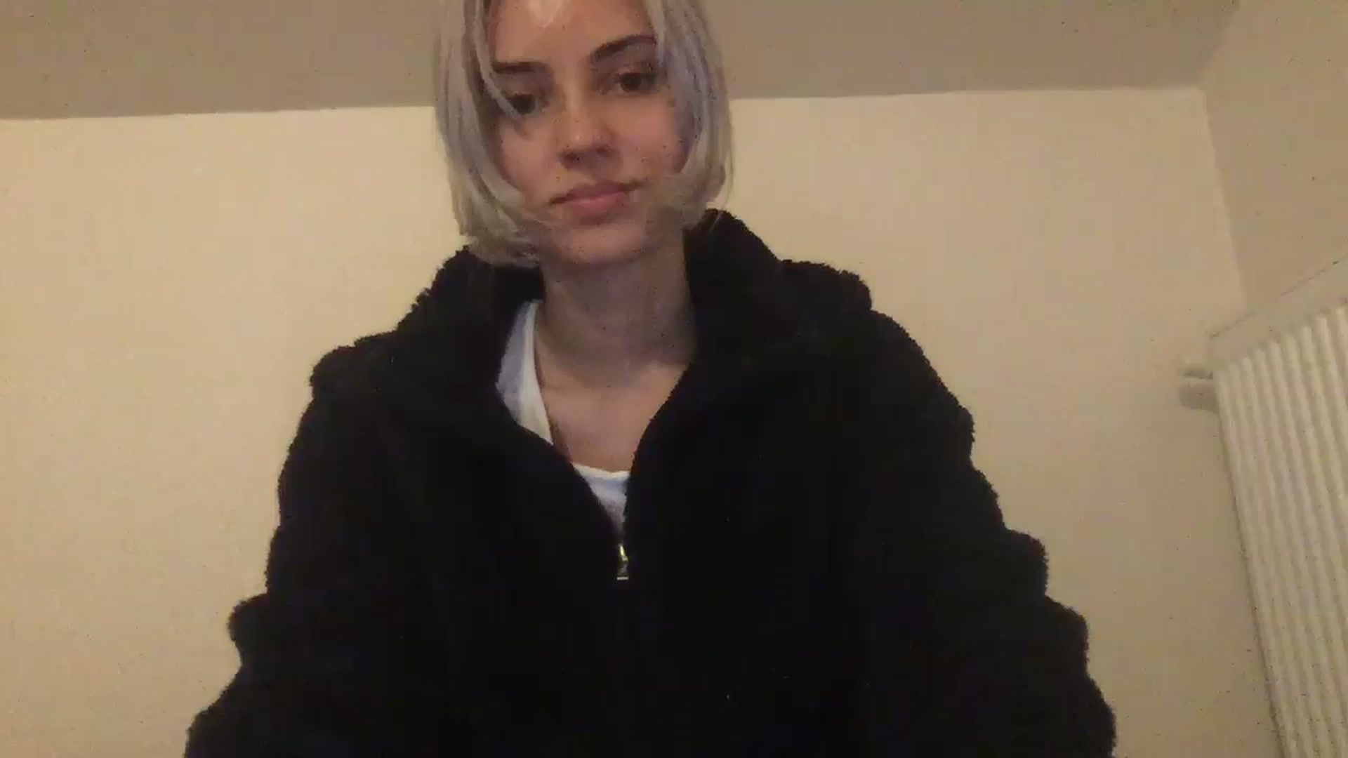 Gallery image thumbnail from LLuckyGirl's myfreecams stream on, 04/28/2024, 23:29 image 6 of 20