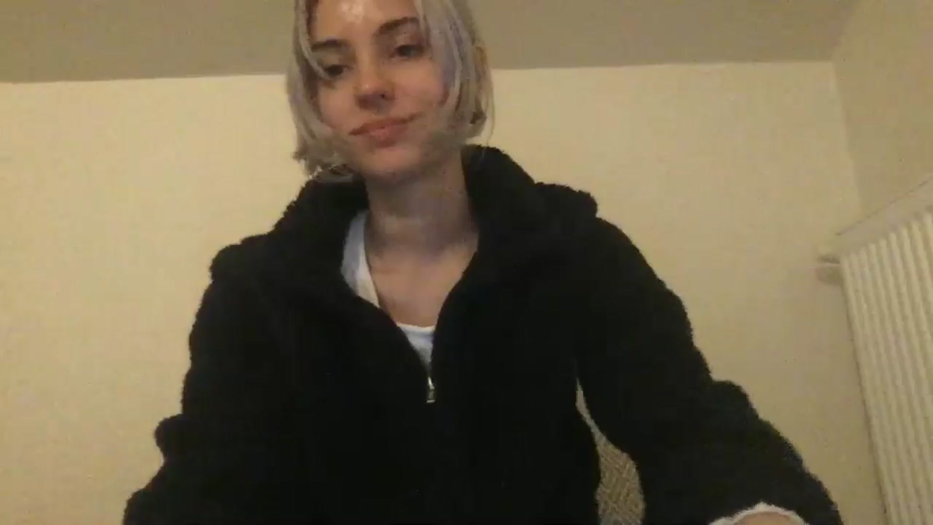 Gallery image thumbnail from LLuckyGirl's myfreecams stream on, 04/28/2024, 23:29 image 5 of 20