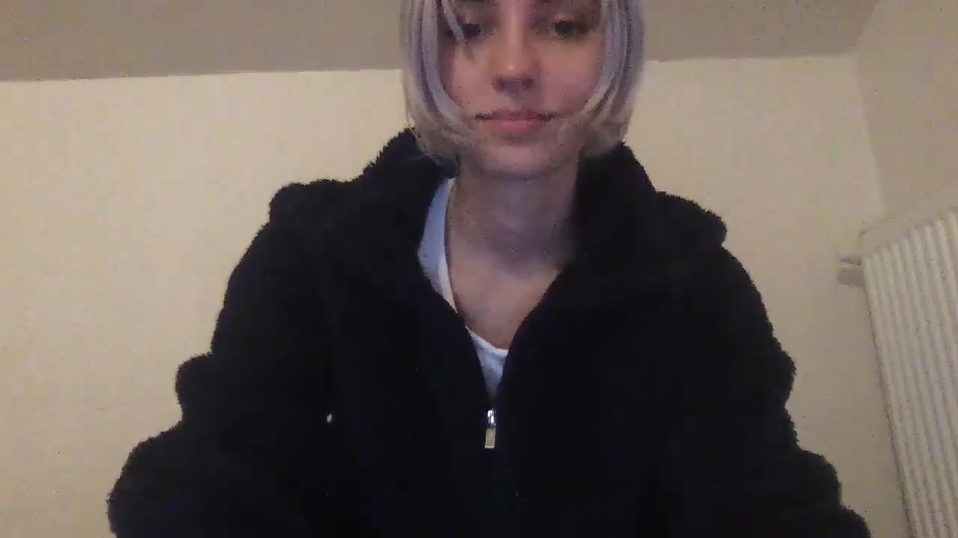 Gallery image thumbnail from LLuckyGirl's myfreecams stream on, 04/28/2024, 23:29 image 2 of 20