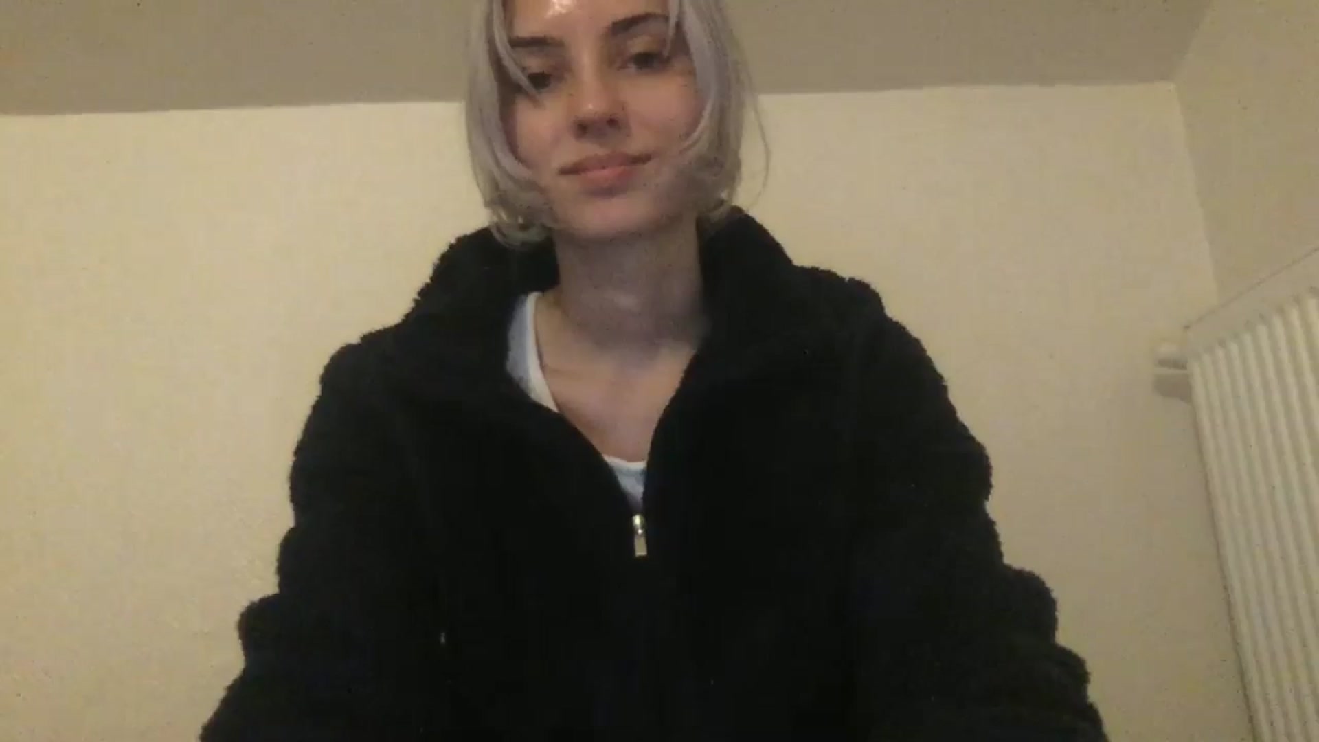 Gallery image thumbnail from LLuckyGirl's myfreecams stream on, 04/28/2024, 23:29 image 9 of 20