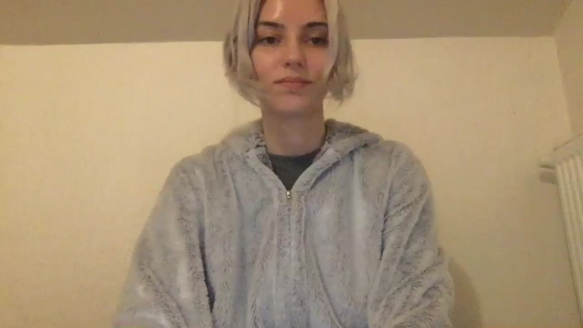 Gallery image thumbnail from LLuckyGirl's myfreecams stream on, 05/08/2024, 24:48 image 6 of 20