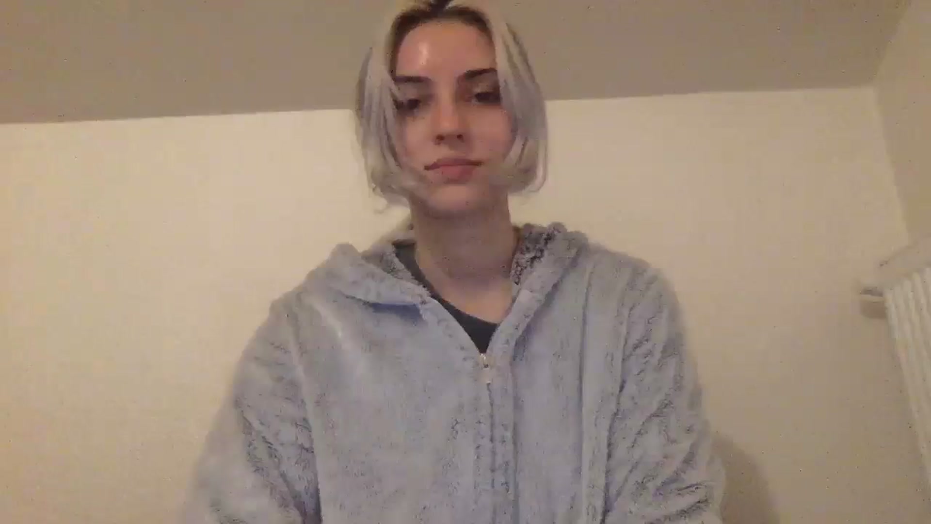 Gallery image thumbnail from LLuckyGirl's myfreecams stream on, 05/08/2024, 23:07 image 8 of 20