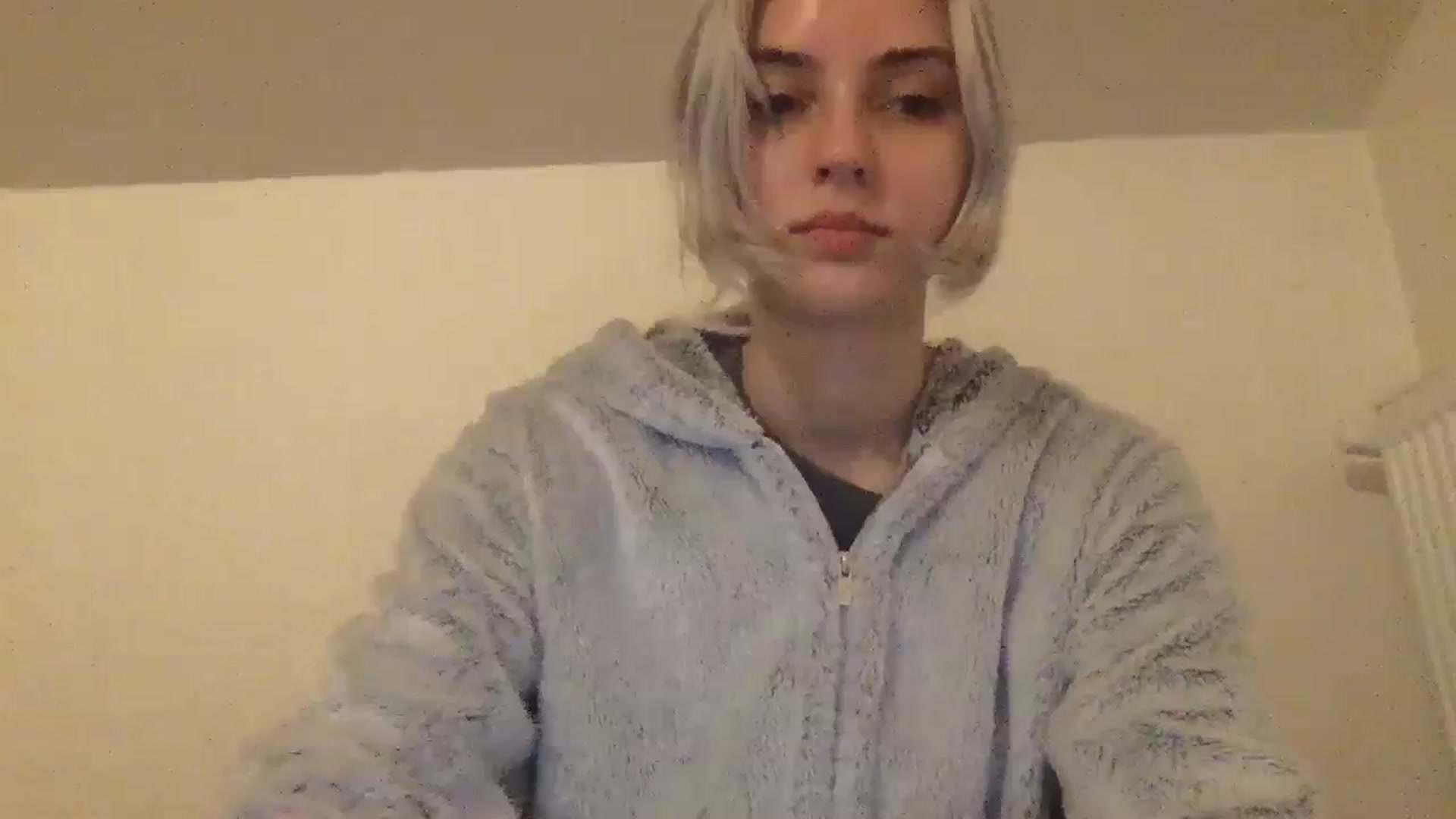 Gallery image thumbnail from LLuckyGirl's myfreecams stream on, 05/08/2024, 23:07 image 15 of 20