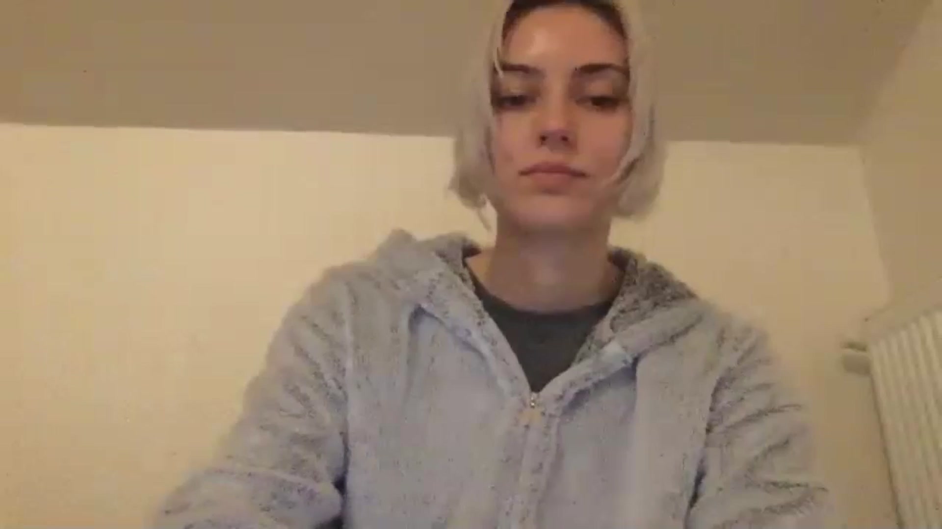 Gallery image thumbnail from LLuckyGirl's myfreecams stream on, 05/10/2024, 23:00 image 17 of 20