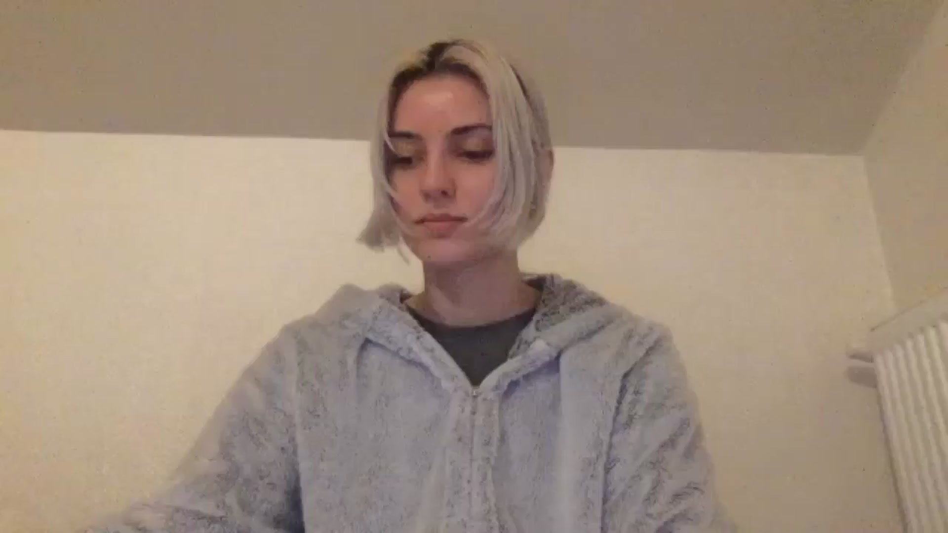 Gallery image thumbnail from LLuckyGirl's myfreecams stream on, 05/10/2024, 23:00 image 20 of 20