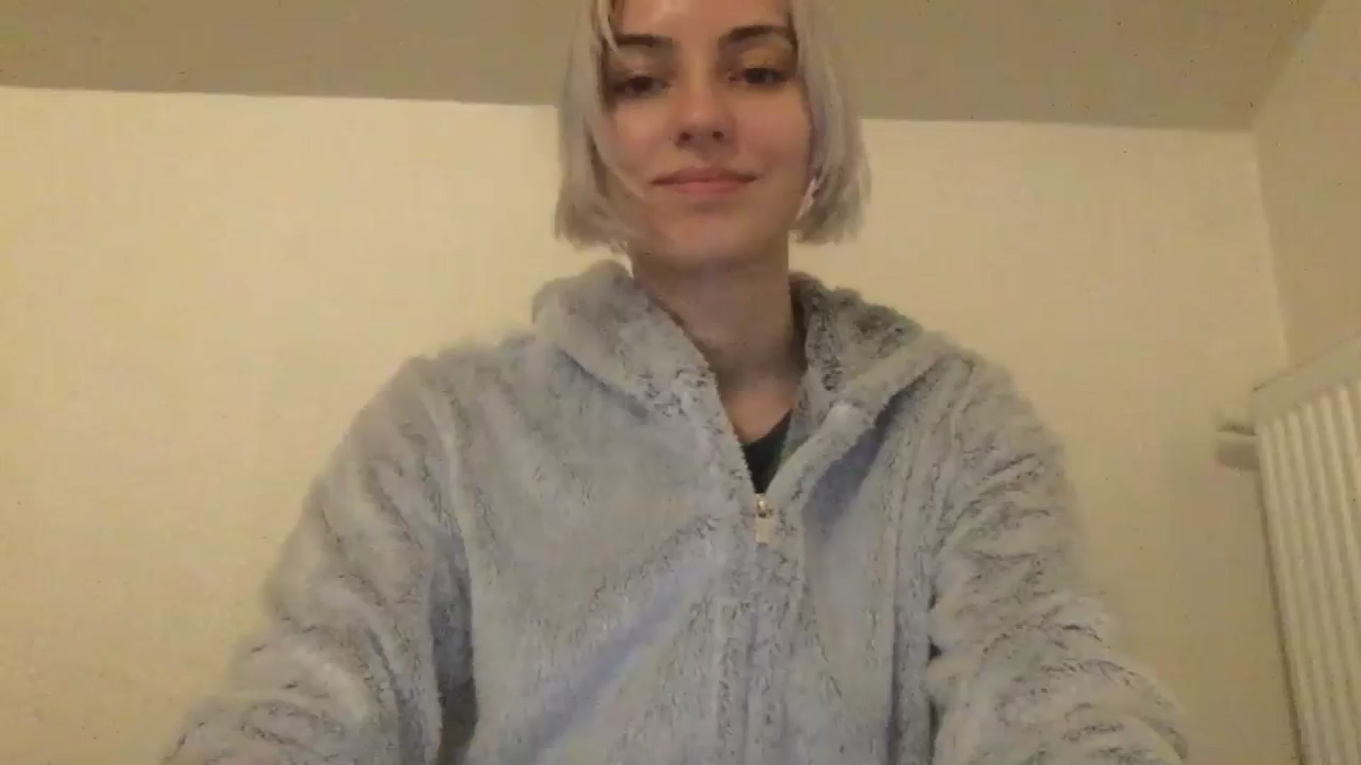 Gallery image thumbnail from LLuckyGirl's myfreecams stream on, 05/10/2024, 23:31 image 1 of 20