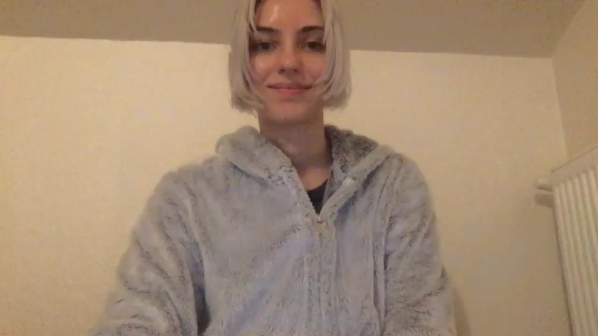 Gallery image thumbnail from LLuckyGirl's myfreecams stream on, 05/10/2024, 23:31 image 13 of 20