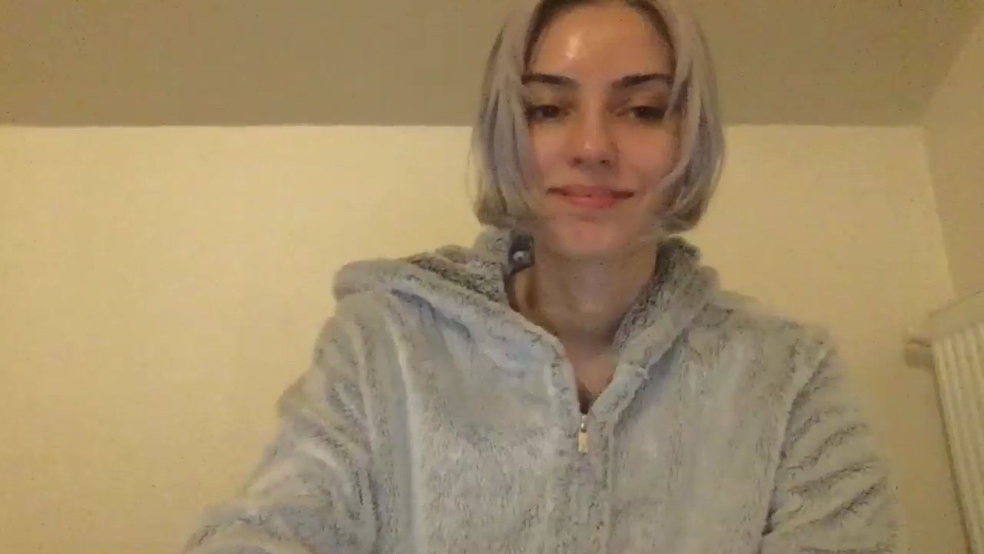 Gallery image thumbnail from LLuckyGirl's myfreecams stream on, 05/23/2024, 23:08 image 4 of 20