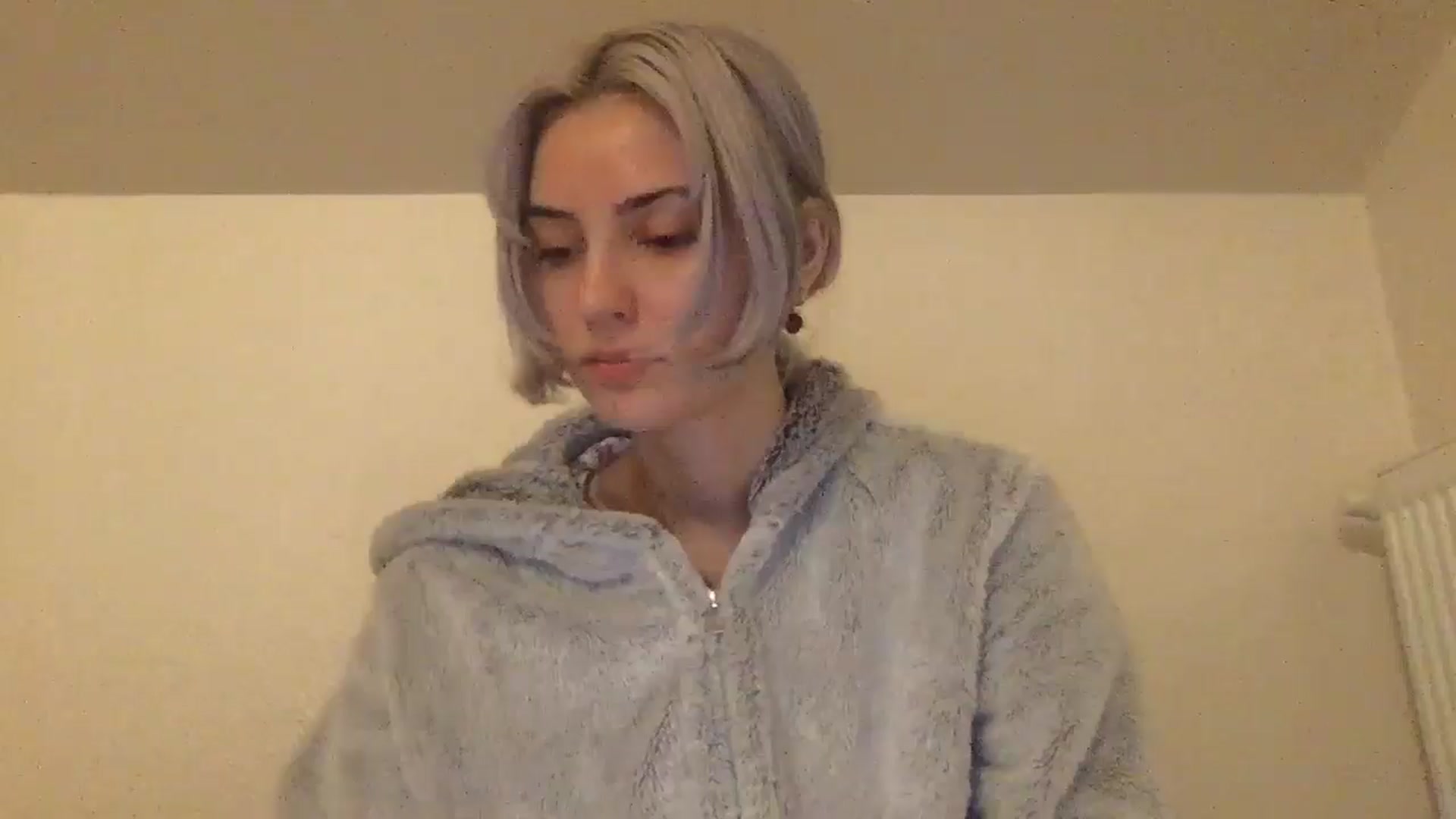 Gallery image thumbnail from LLuckyGirl's myfreecams stream on, 05/23/2024, 23:08 image 19 of 20