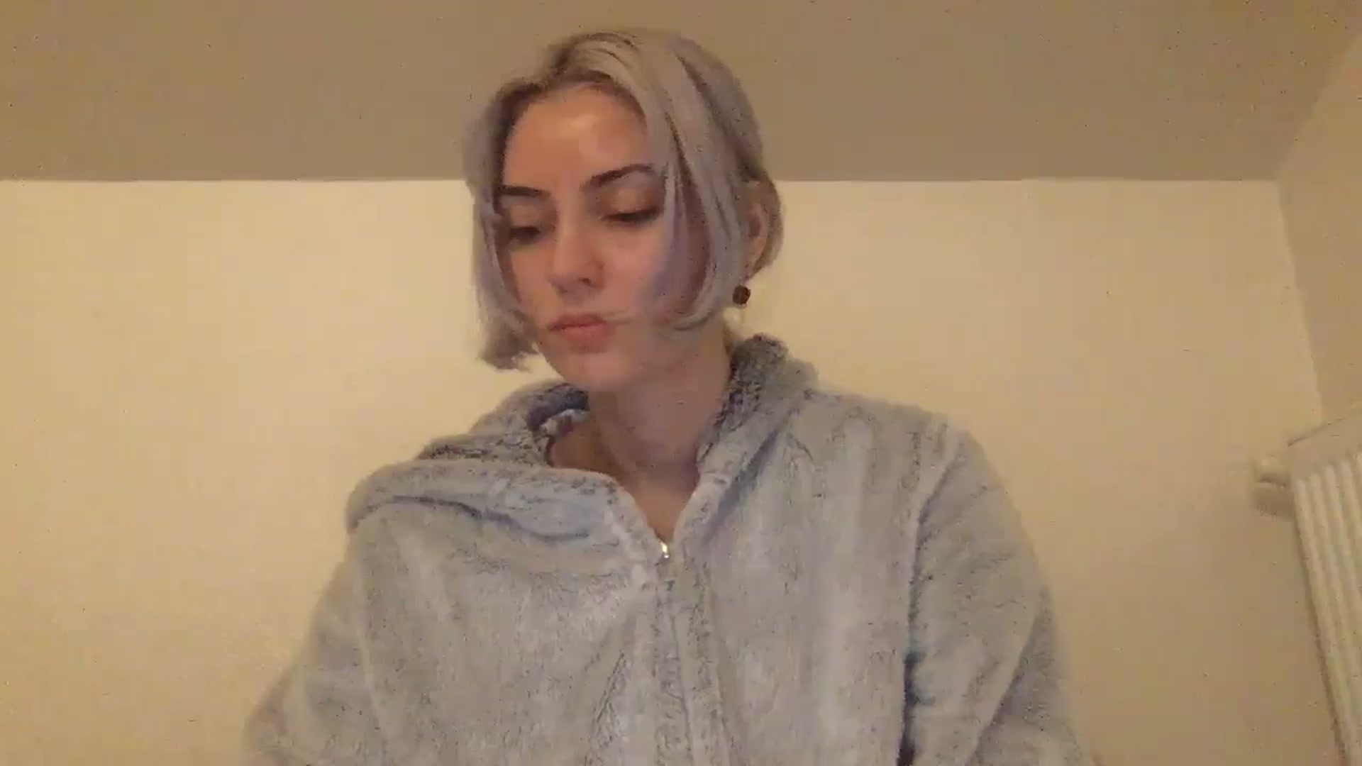 Gallery image thumbnail from LLuckyGirl's myfreecams stream on, 05/23/2024, 23:08 image 18 of 20