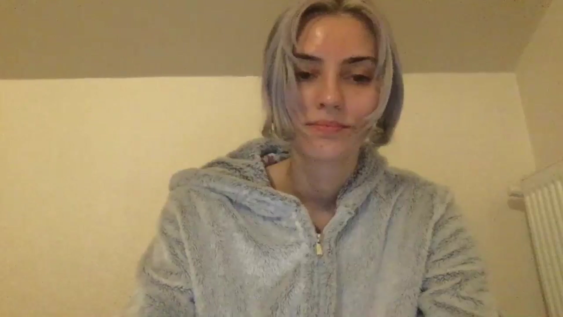 Gallery image thumbnail from LLuckyGirl's myfreecams stream on, 05/24/2024, 24:33 image 6 of 20