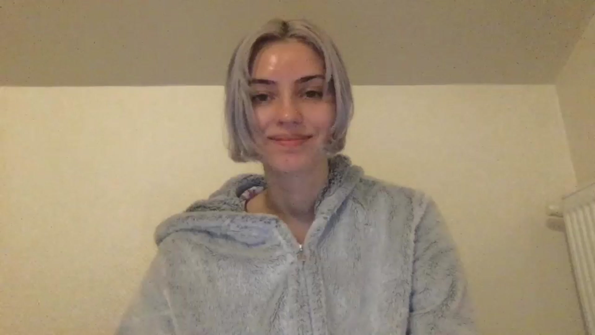 Gallery image thumbnail from LLuckyGirl's myfreecams stream on, 05/24/2024, 24:33 image 1 of 20