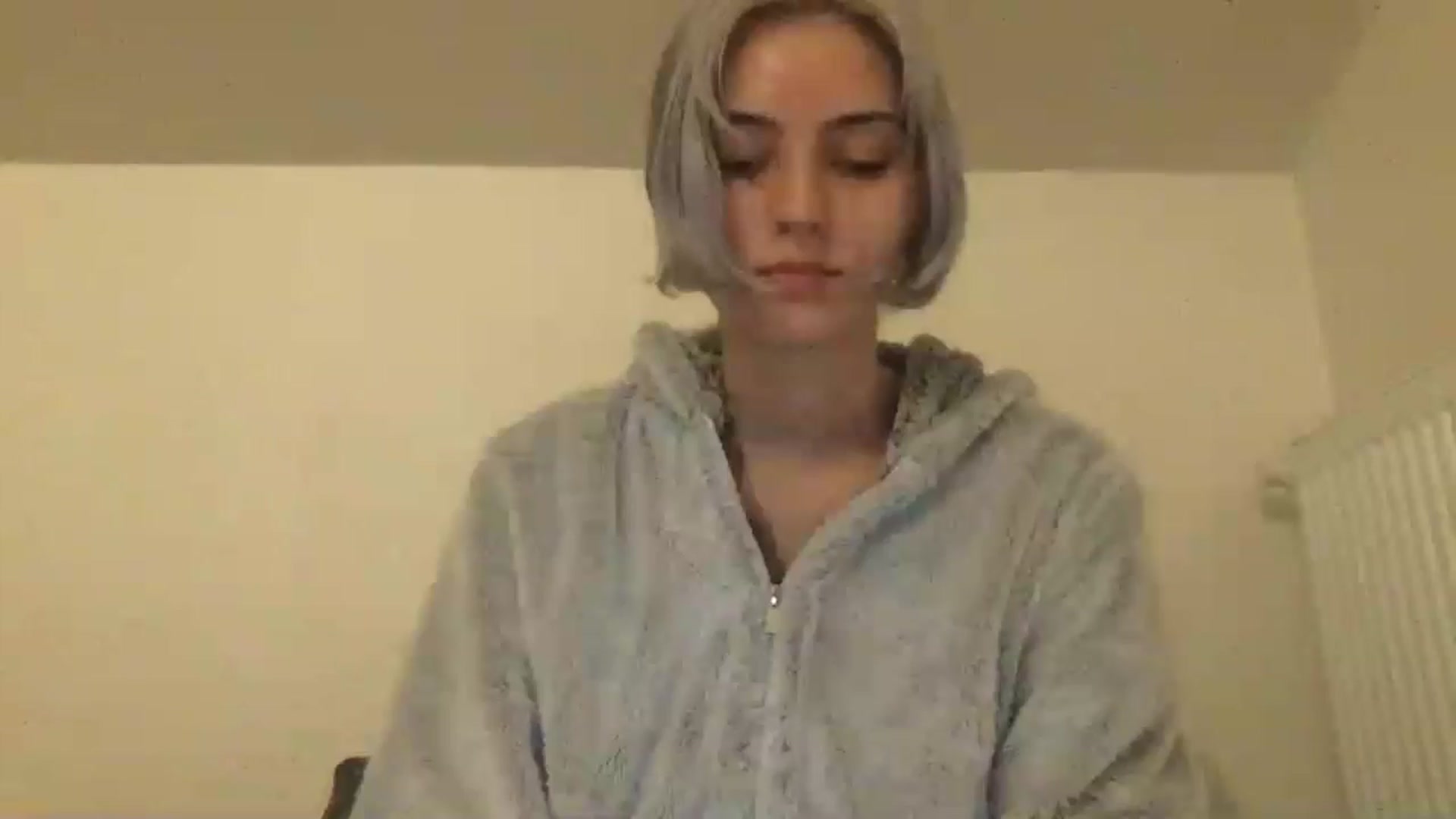 Gallery image thumbnail from LLuckyGirl's myfreecams stream on, 05/24/2024, 22:52 image 5 of 20
