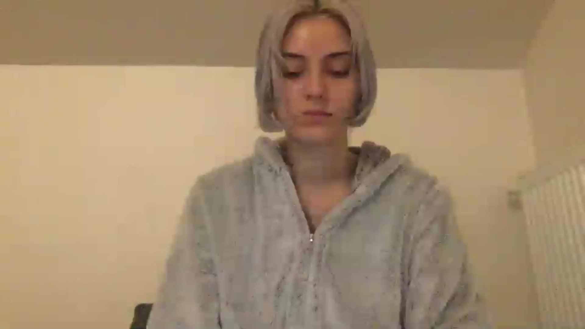 Gallery image thumbnail from LLuckyGirl's myfreecams stream on, 05/24/2024, 23:06 image 7 of 20
