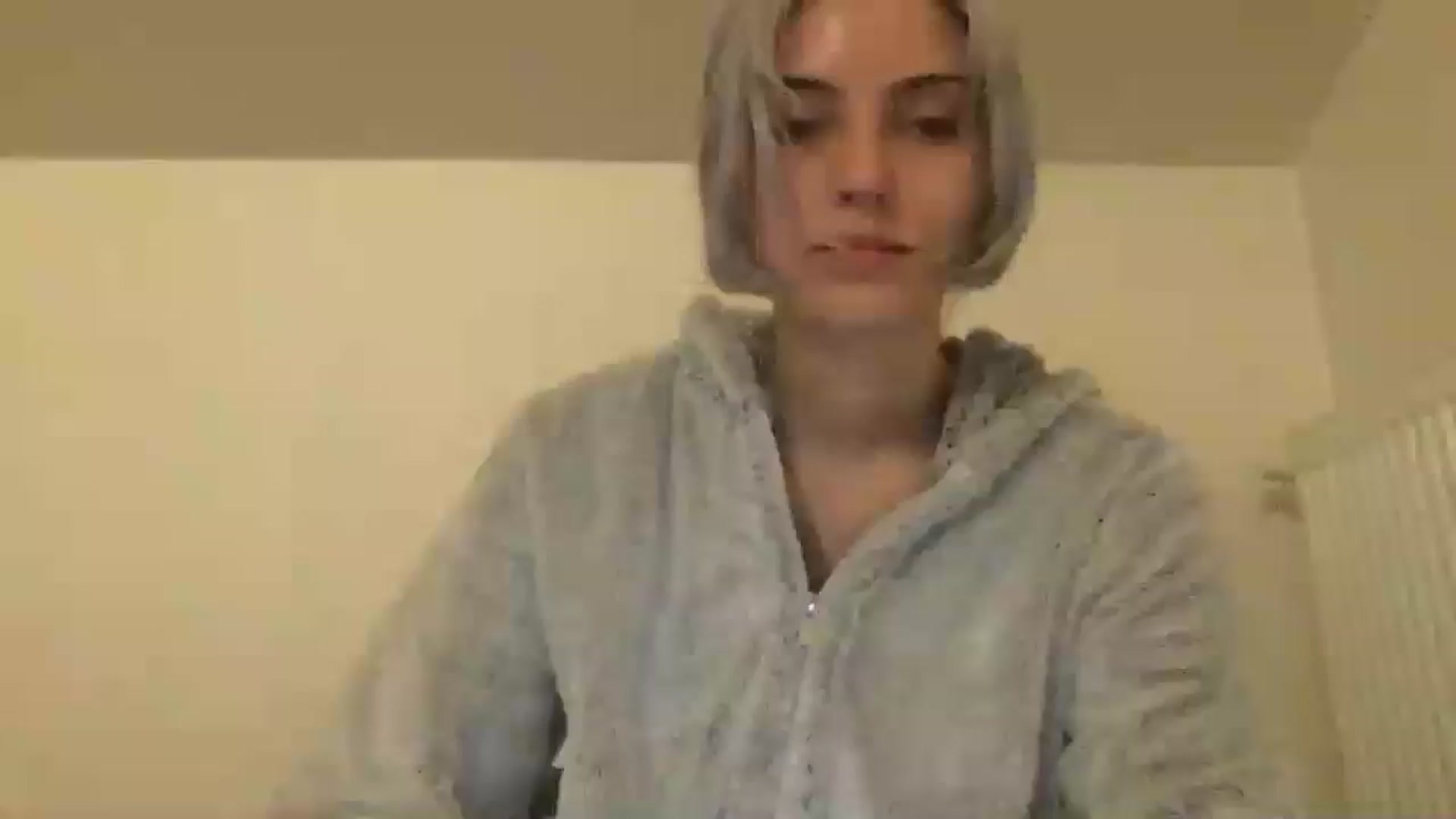 Gallery image thumbnail from LLuckyGirl's myfreecams stream on, 05/24/2024, 23:06 image 12 of 20