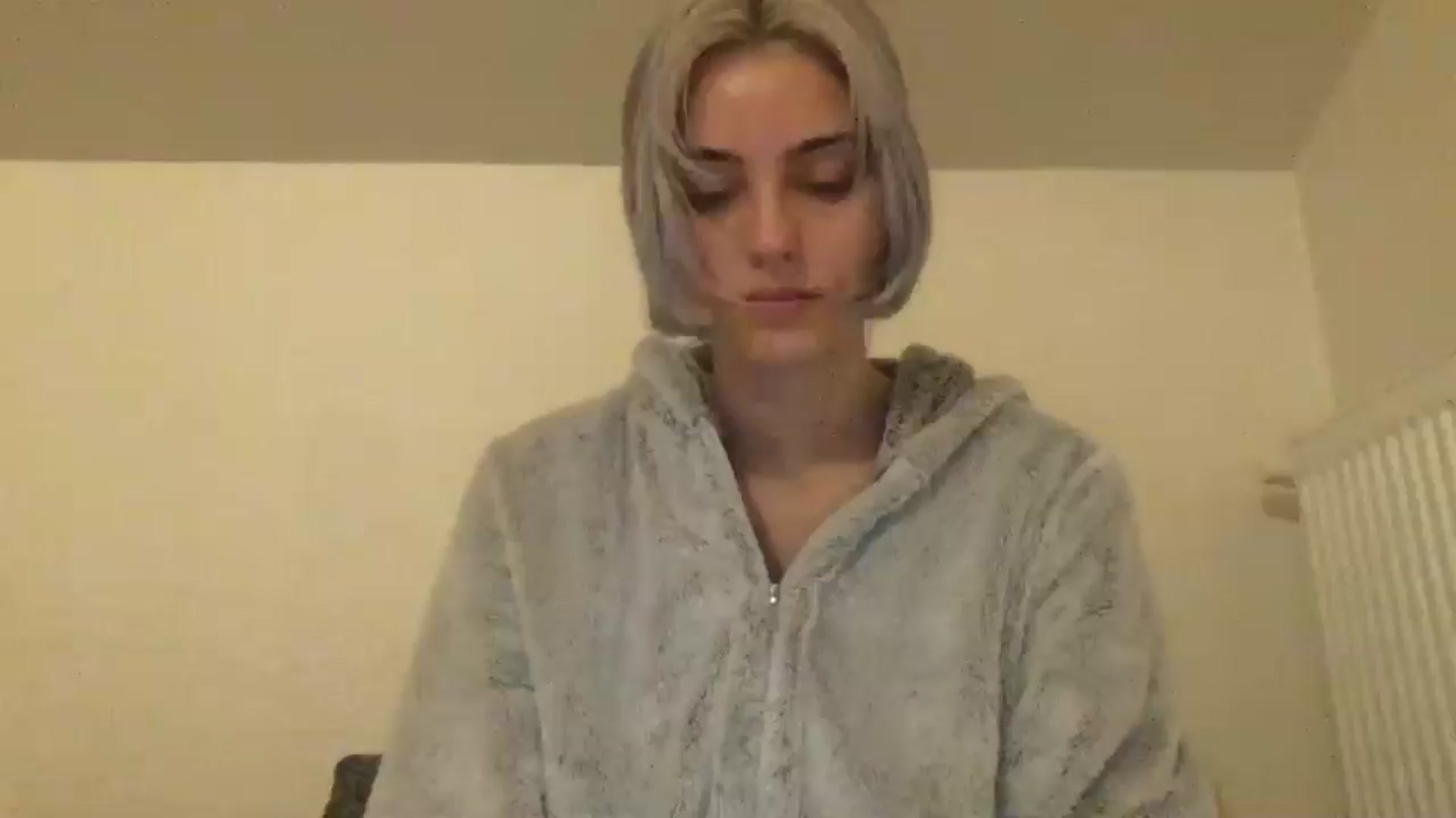 Gallery image thumbnail from LLuckyGirl's myfreecams stream on, 05/24/2024, 23:06 image 17 of 20