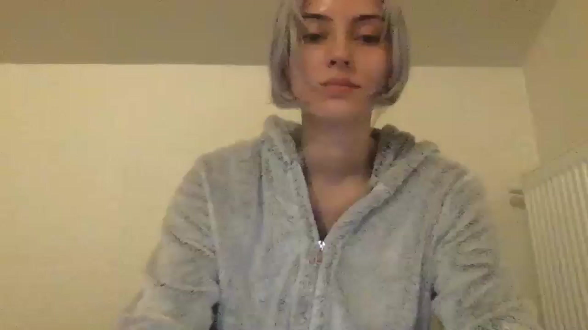 Gallery image thumbnail from LLuckyGirl's myfreecams stream on, 05/24/2024, 23:06 image 5 of 20