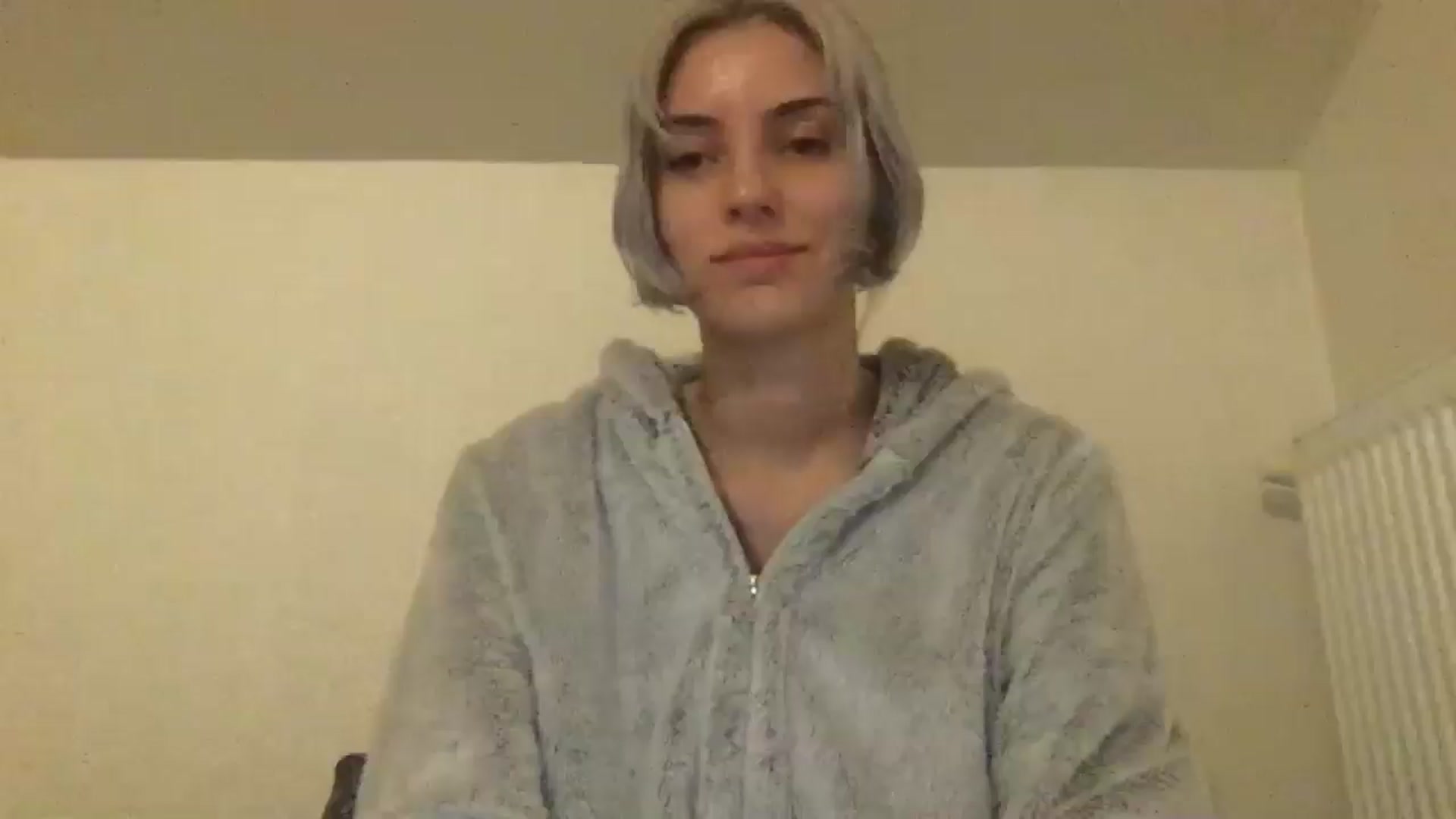 Gallery image thumbnail from LLuckyGirl's myfreecams stream on, 05/24/2024, 23:21 image 5 of 20