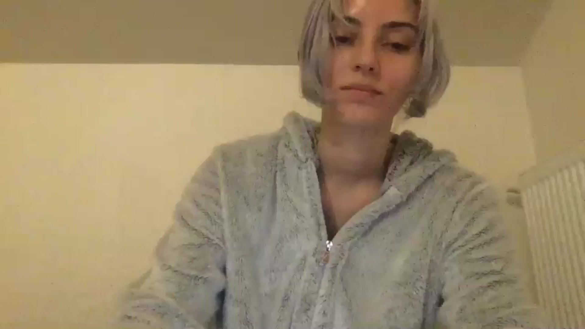 Gallery image thumbnail from LLuckyGirl's myfreecams stream on, 05/24/2024, 23:21 image 4 of 20
