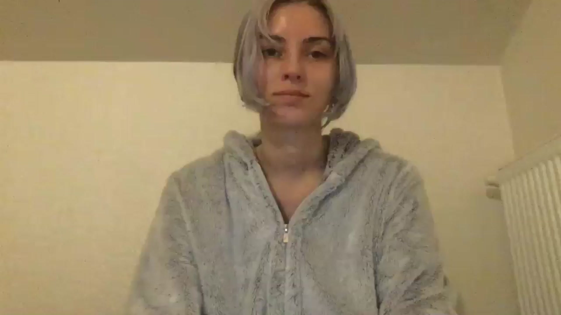 Gallery image thumbnail from LLuckyGirl's myfreecams stream on, 05/24/2024, 23:21 image 12 of 20