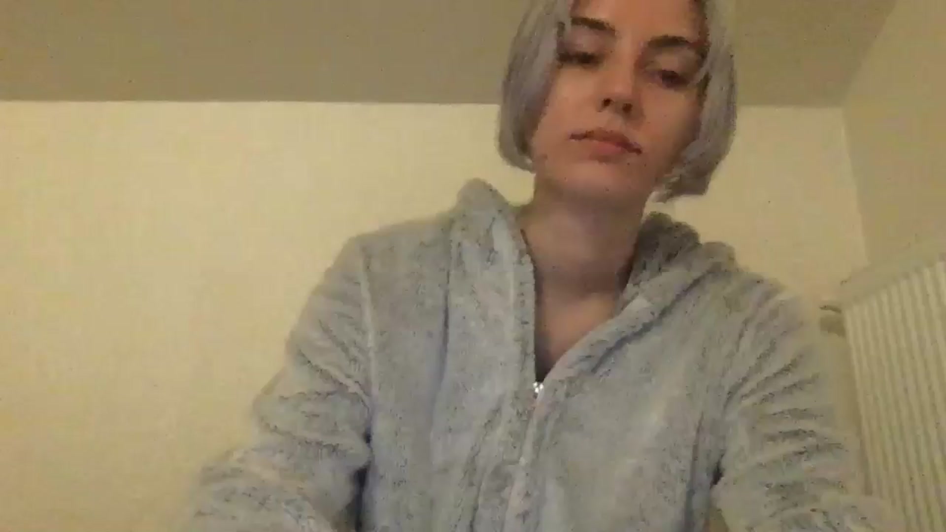 Gallery image thumbnail from LLuckyGirl's myfreecams stream on, 05/24/2024, 23:21 image 19 of 20