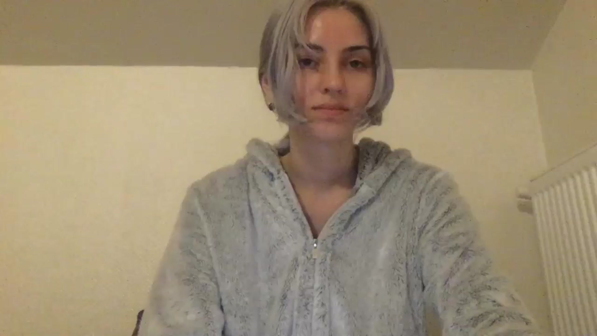 Gallery image thumbnail from LLuckyGirl's myfreecams stream on, 05/24/2024, 23:21 image 8 of 20