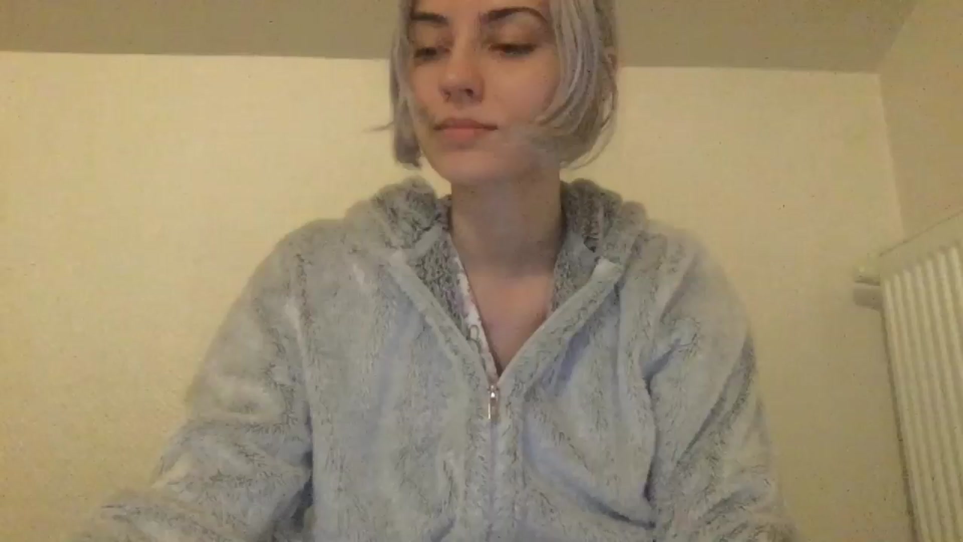 Gallery image thumbnail from LLuckyGirl's myfreecams stream on, 05/31/2024, 02:06 image 1 of 20