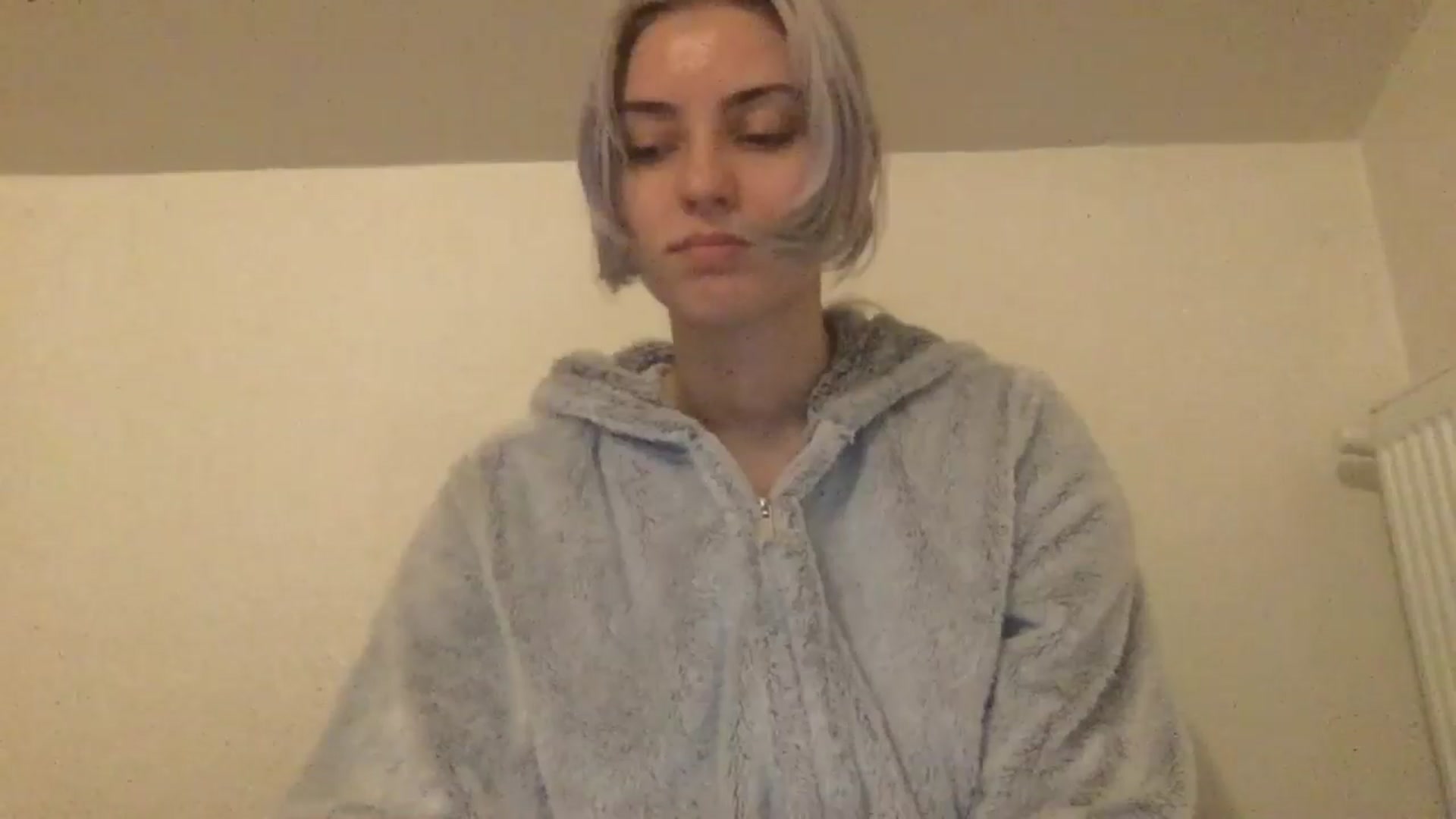 Gallery image thumbnail from LLuckyGirl's myfreecams stream on, 05/31/2024, 23:01 image 6 of 20