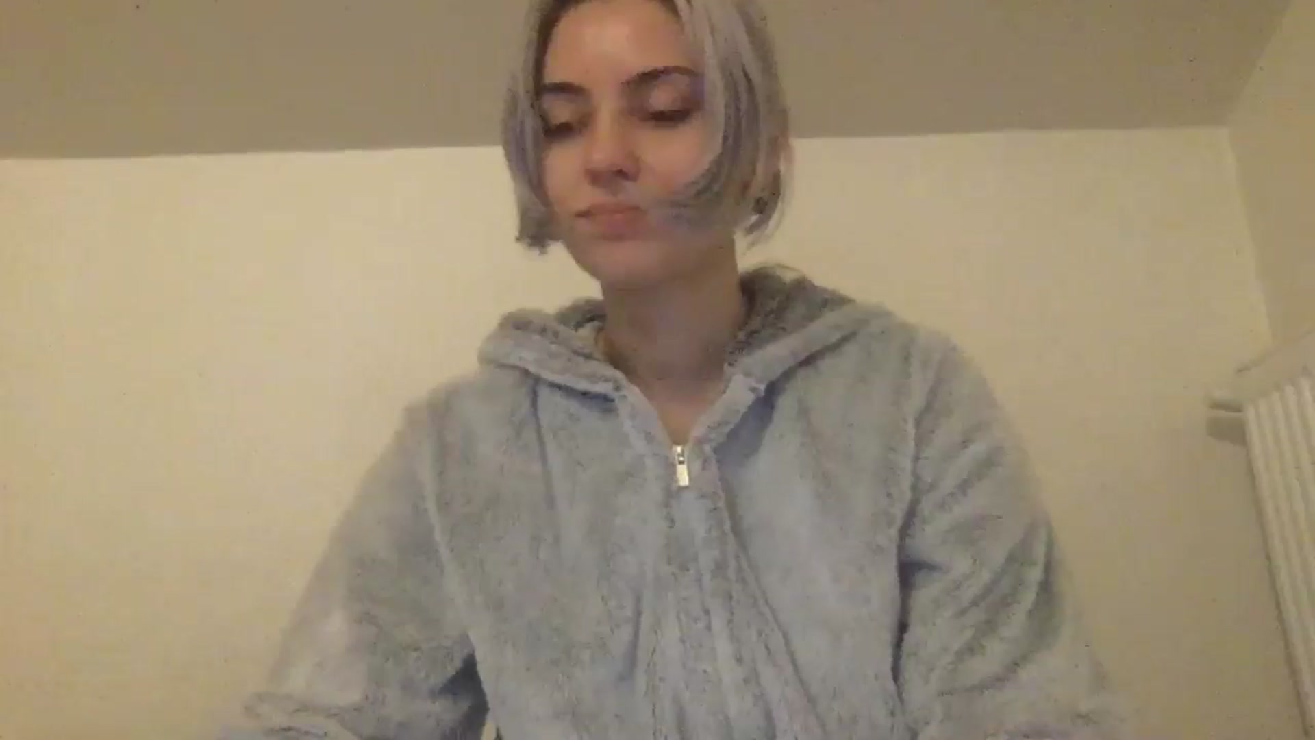 Gallery image thumbnail from LLuckyGirl's myfreecams stream on, 05/31/2024, 23:01 image 4 of 20