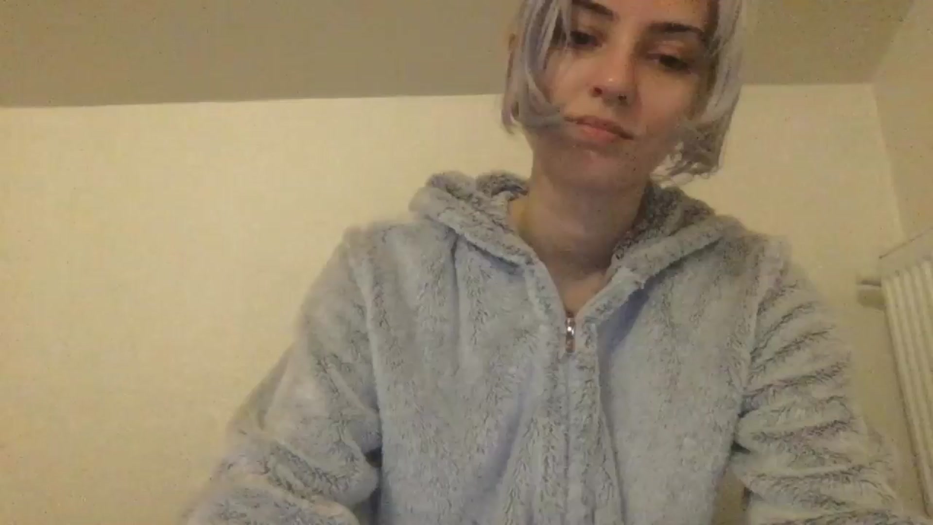Gallery image thumbnail from LLuckyGirl's myfreecams stream on, 05/31/2024, 23:01 image 9 of 20