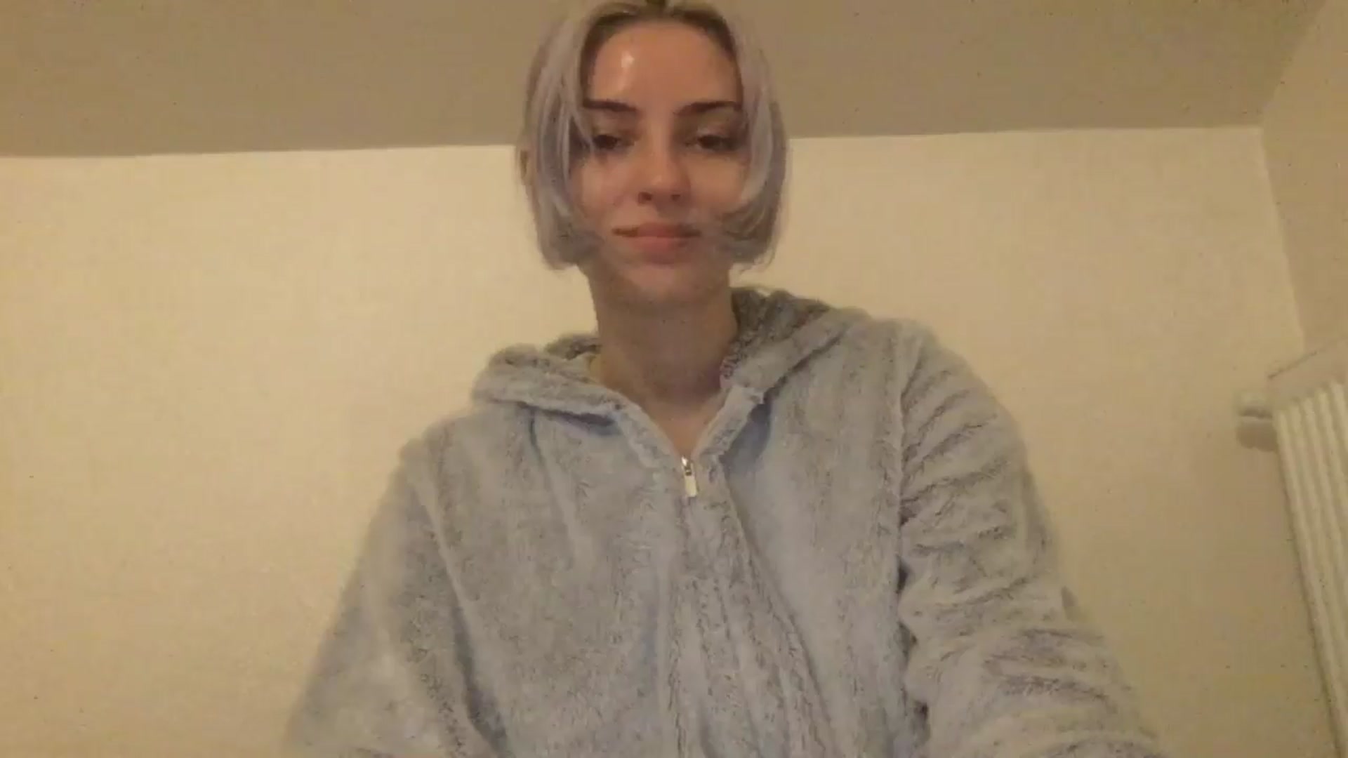 Gallery image thumbnail from LLuckyGirl's myfreecams stream on, 05/31/2024, 23:01 image 14 of 20