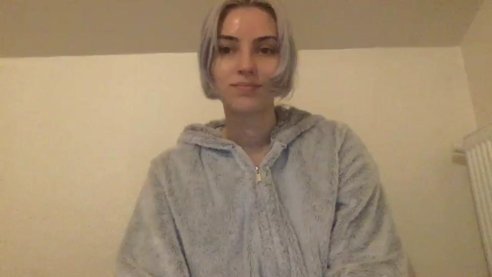 Gallery image thumbnail from LLuckyGirl's myfreecams stream on, 05/31/2024, 23:01 image 16 of 20