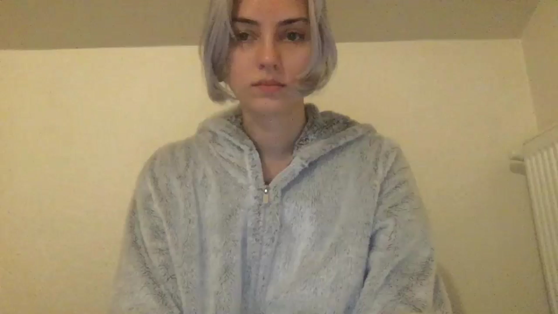 Gallery image thumbnail from LLuckyGirl's myfreecams stream on, 06/01/2024, 24:35 image 14 of 20