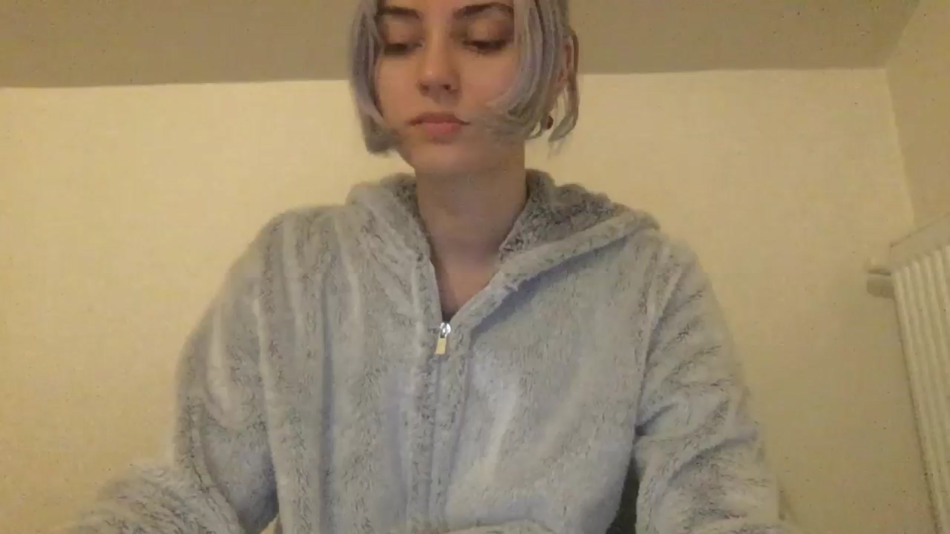 Gallery image thumbnail from LLuckyGirl's myfreecams stream on, 06/01/2024, 24:35 image 6 of 20