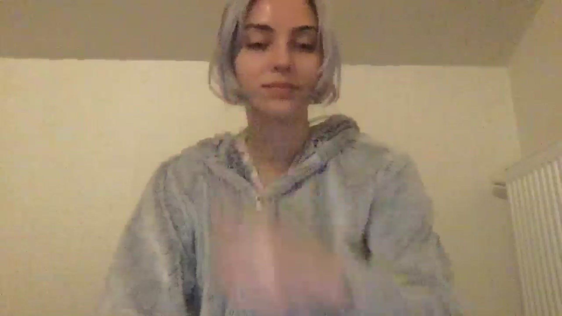 Gallery image thumbnail from LLuckyGirl's myfreecams stream on, 06/03/2024, 23:13 image 14 of 20