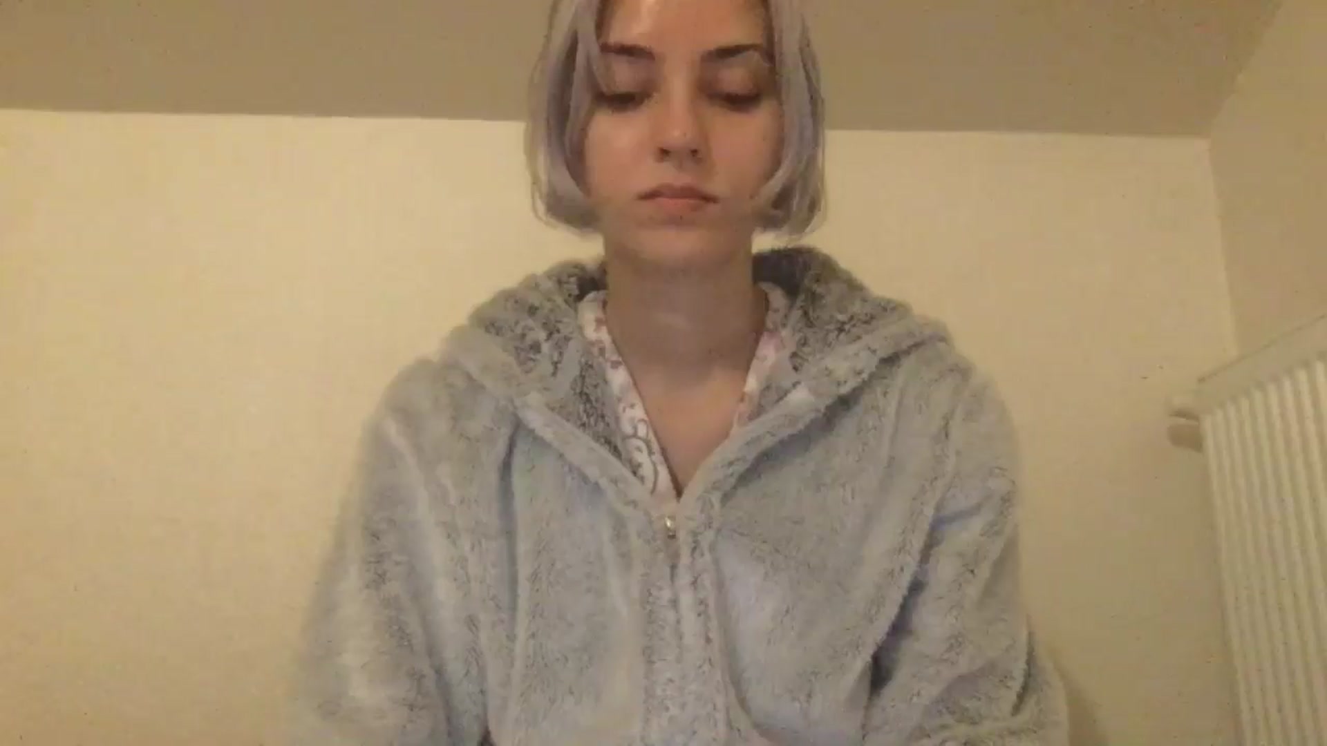Gallery image thumbnail from LLuckyGirl's myfreecams stream on, 06/03/2024, 23:36 image 9 of 20