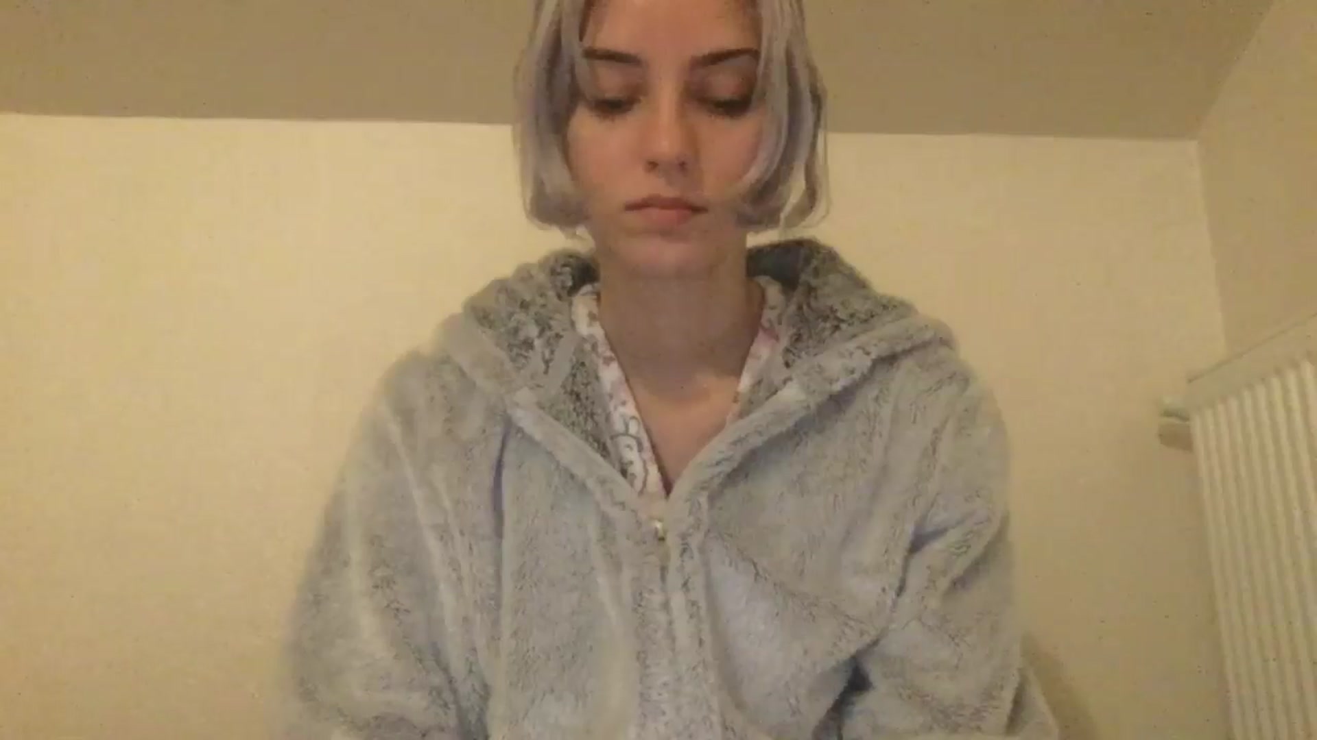 Gallery image thumbnail from LLuckyGirl's myfreecams stream on, 06/03/2024, 23:36 image 5 of 20