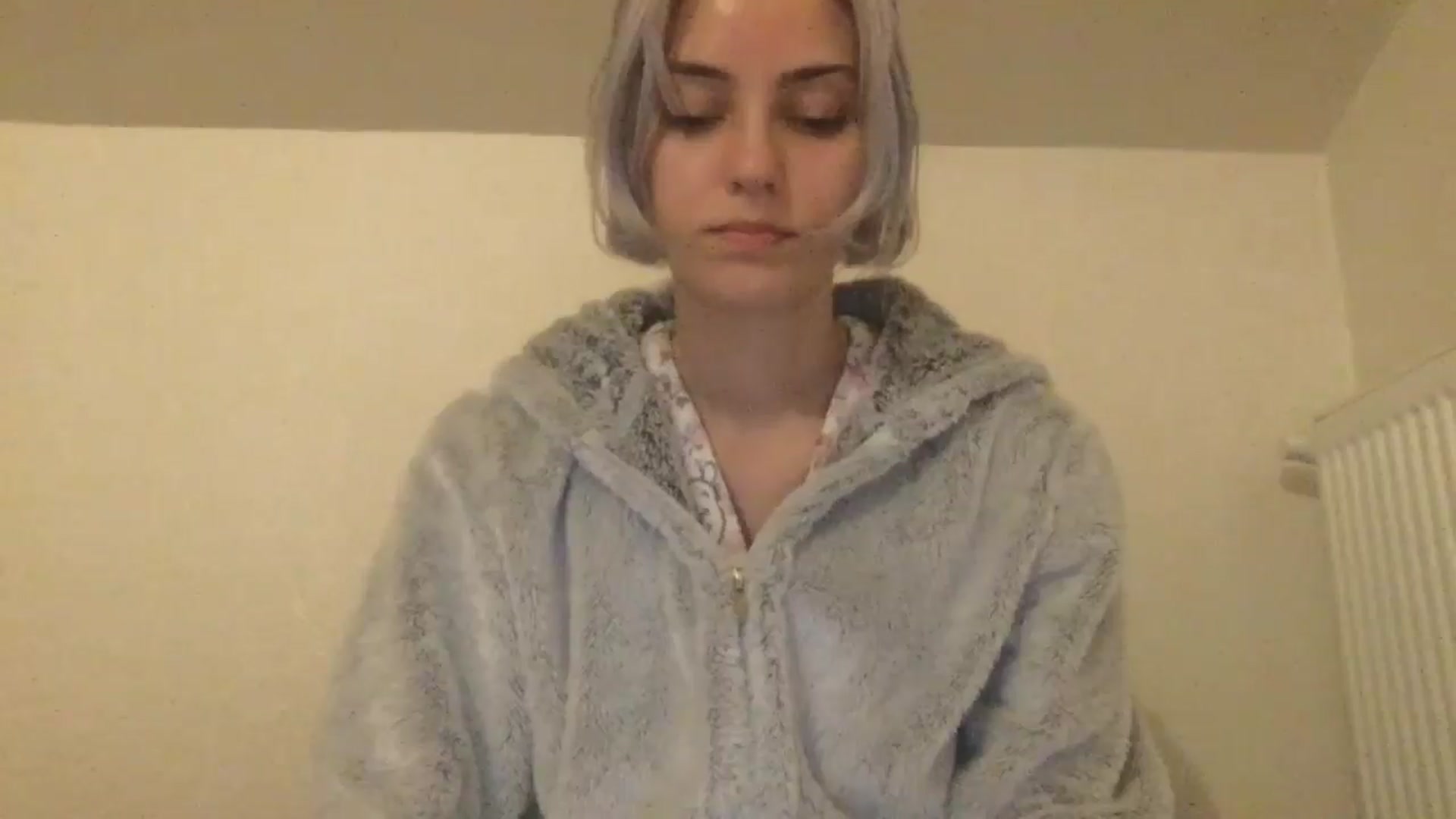 Gallery image thumbnail from LLuckyGirl's myfreecams stream on, 06/03/2024, 23:36 image 10 of 20