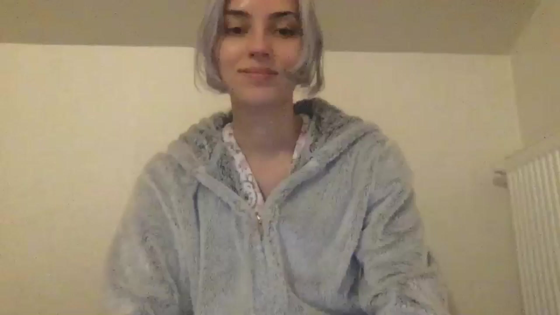 Gallery image thumbnail from LLuckyGirl's myfreecams stream on, 06/03/2024, 23:36 image 17 of 20