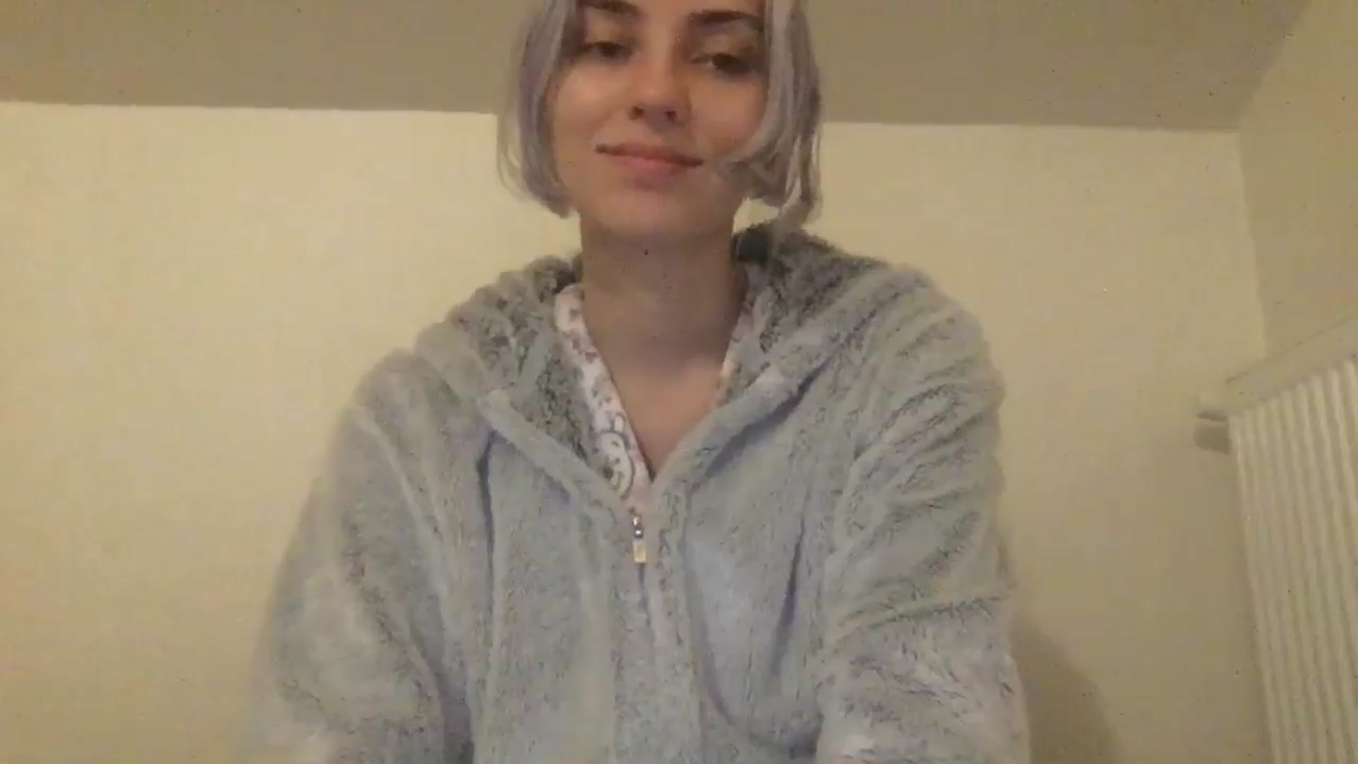 Gallery image thumbnail from LLuckyGirl's myfreecams stream on, 06/03/2024, 23:36 image 18 of 20