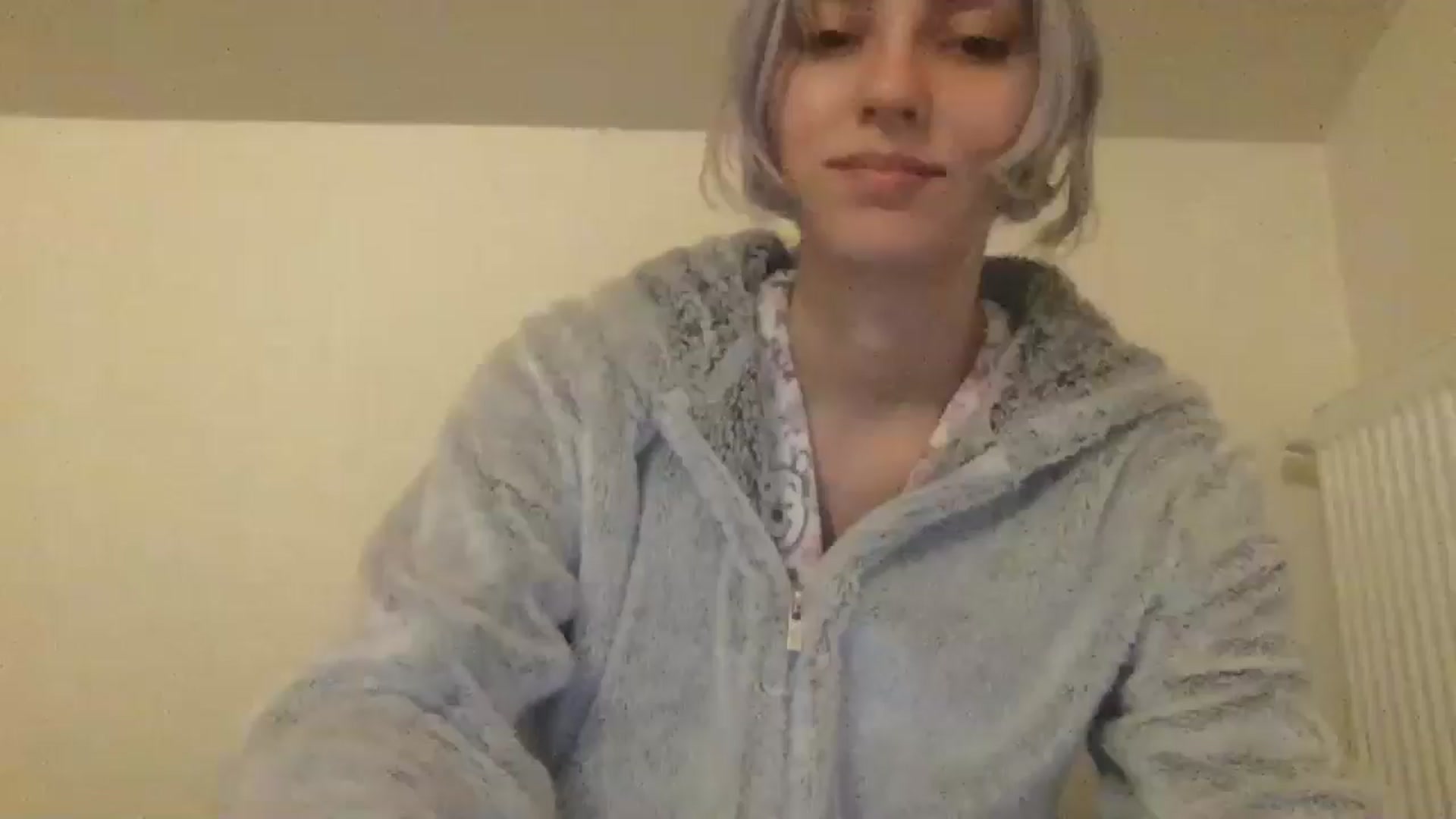 Gallery image thumbnail from LLuckyGirl's myfreecams stream on, 06/03/2024, 23:36 image 15 of 20