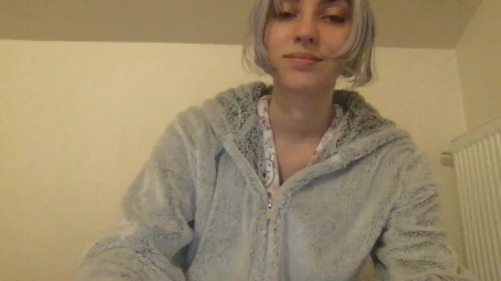 Gallery image thumbnail from LLuckyGirl's myfreecams stream on, 06/03/2024, 23:36 image 19 of 20