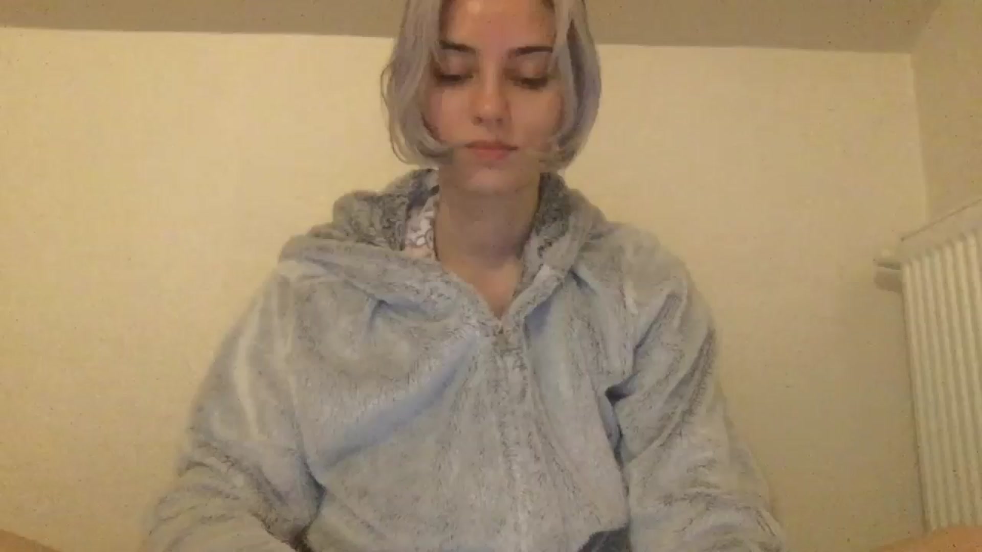 Gallery image thumbnail from LLuckyGirl's myfreecams stream on, 06/04/2024, 01:54 image 5 of 20